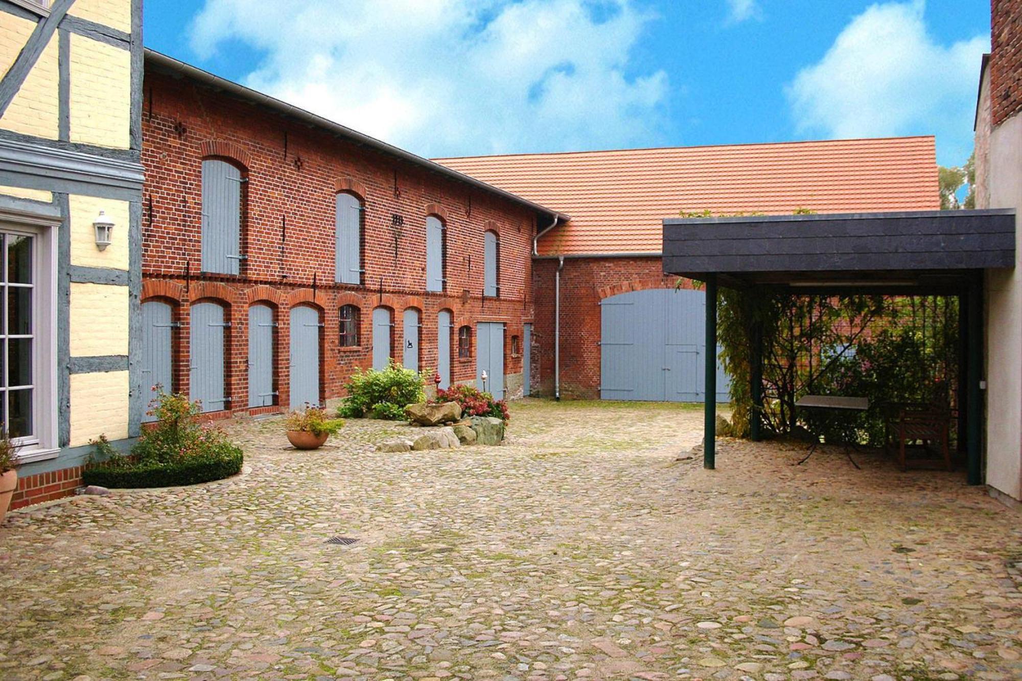 Ferienhaus Rosenhof In Lenzen Exterior photo